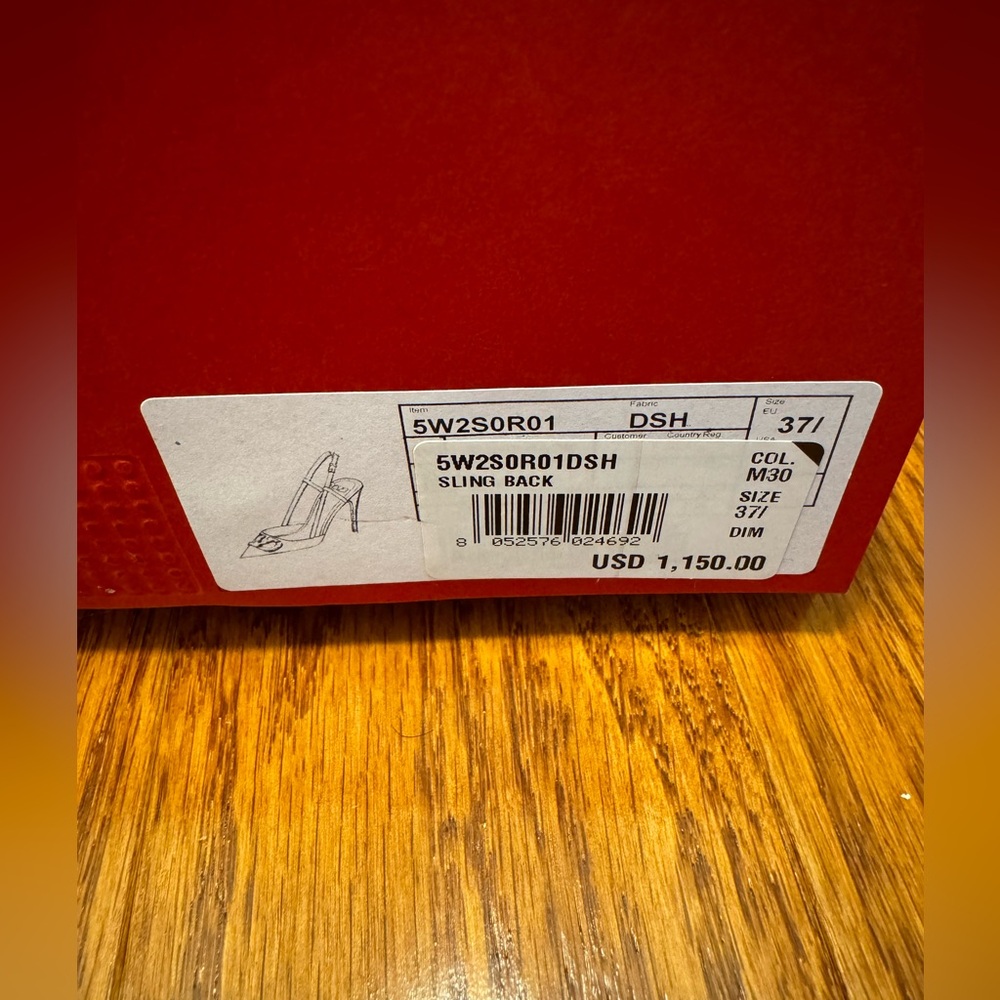 valentino high heels new in size 7/5